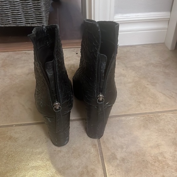 Matisse Tinsel black leather snakeskin ankle boots - Picture 3 of 4